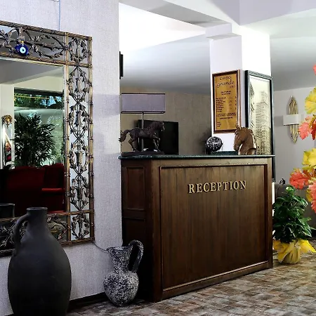 Casa Grande 酒店 2*